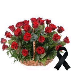 Фото товара 36 красных роз в корзине в Киеве