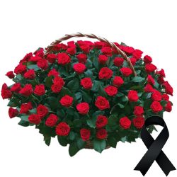 Фото товара 100 червоних троянд у кошику в Киеве