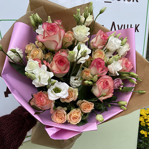 цветы и подарки на 8 Марта в категории Композиции | «Киев Роза»