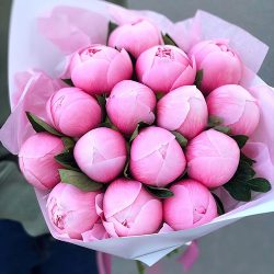 Фото товара 15 розовых пионов в Киеве