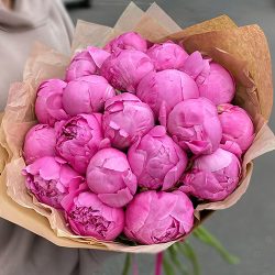 Фото товара 21 розовый пион в крафт в Киеве
