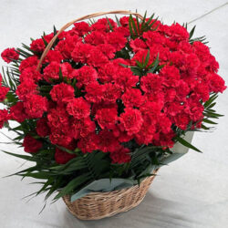Фото товара 100 гвоздик в корзине в Киеве